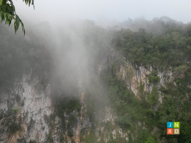 Analysis of the soil and microclimate relationship in two dolines of Carso Huasteco, Mexico